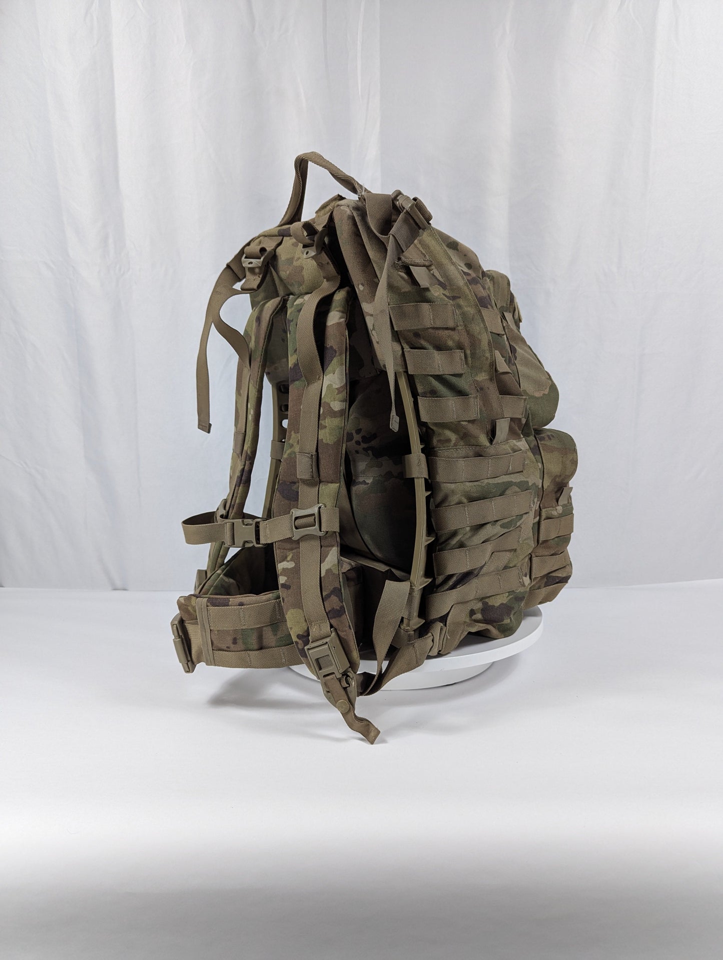 U.S. Military Surplus Medium Field Pack Rucksack MOLLE II Complete - OCP/Multicam