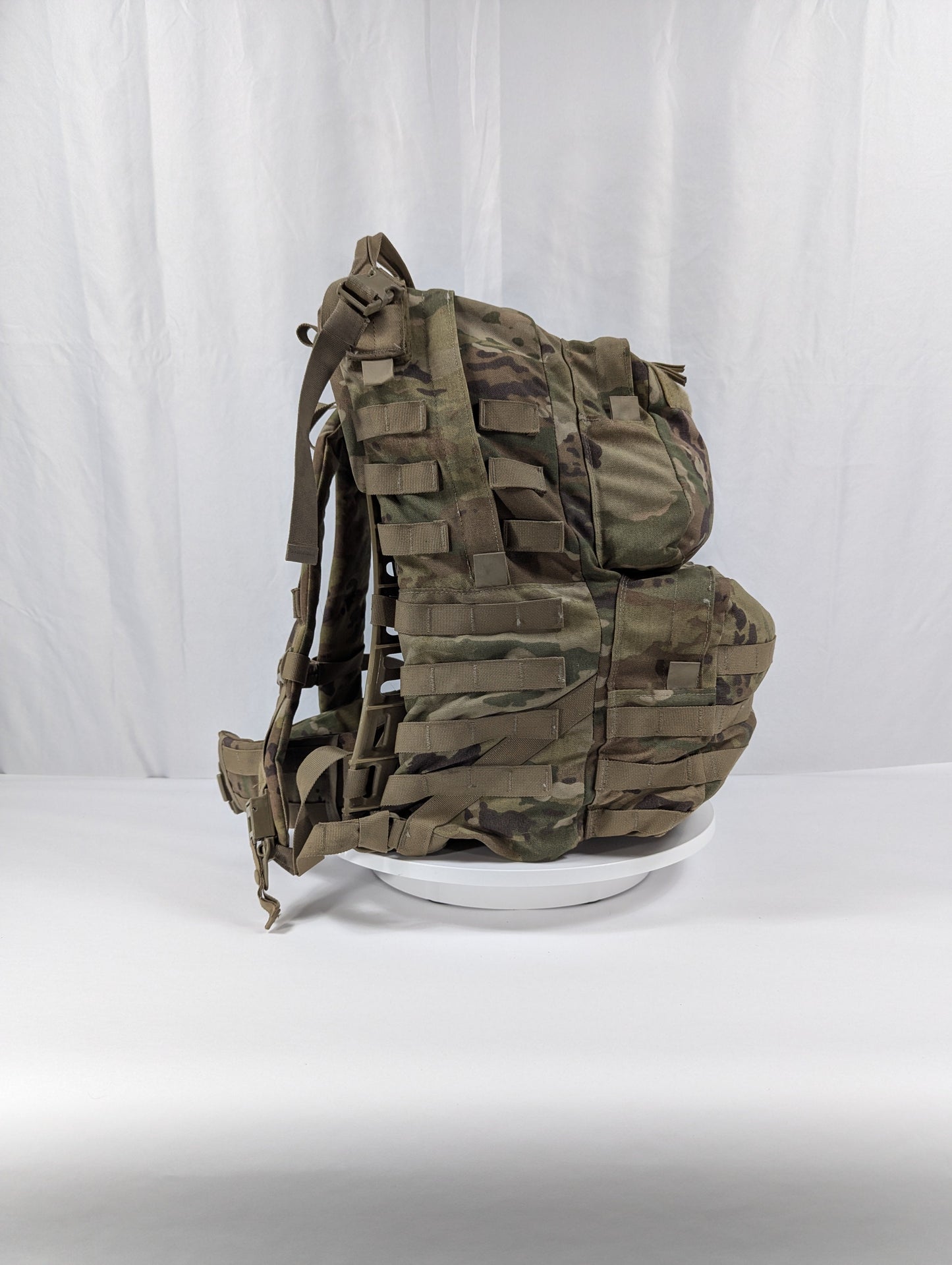 U.S. Military Surplus Medium Field Pack Rucksack MOLLE II Complete - OCP/Multicam