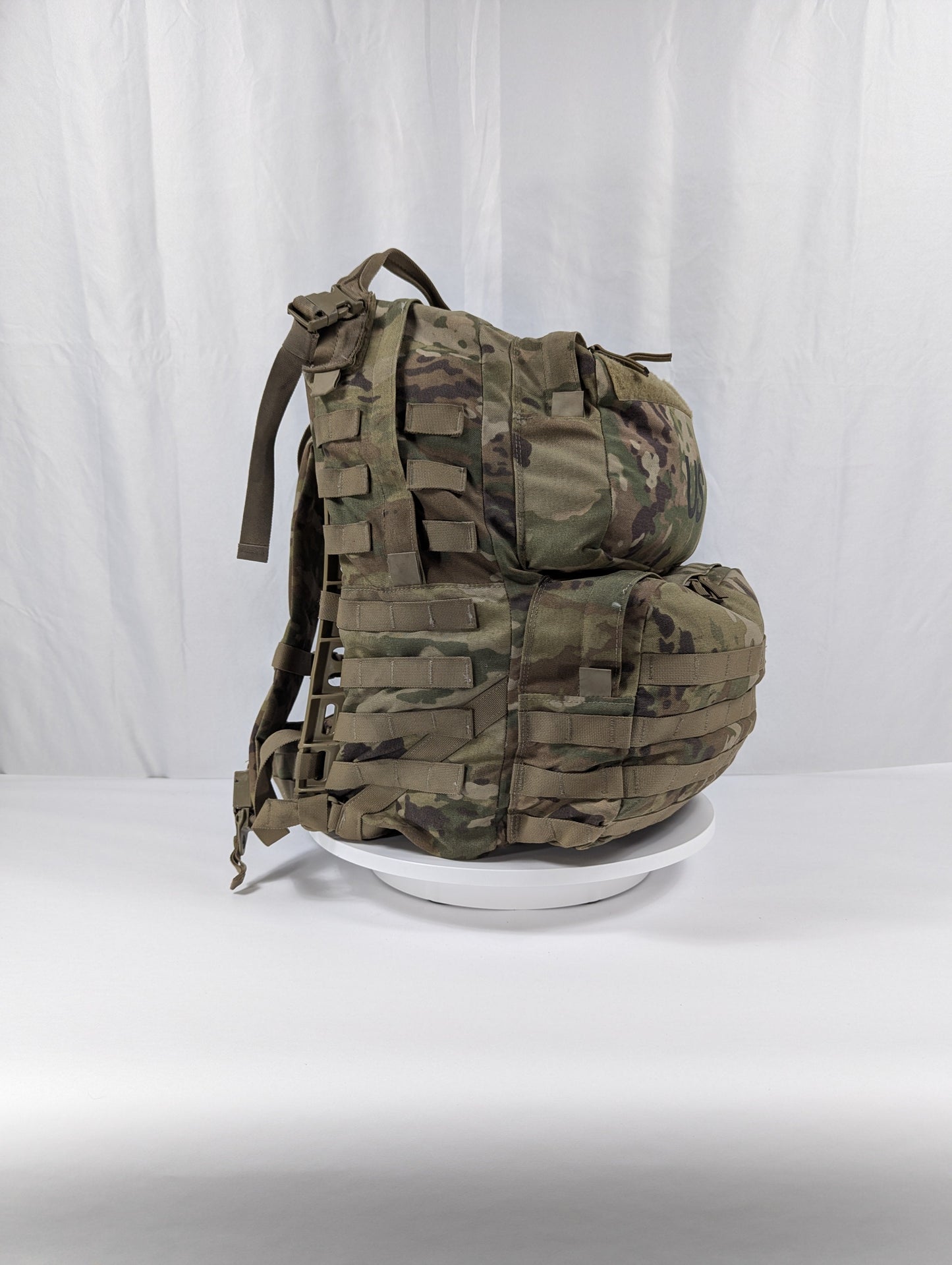 U.S. Military Surplus Medium Field Pack Rucksack MOLLE II Complete - OCP/Multicam